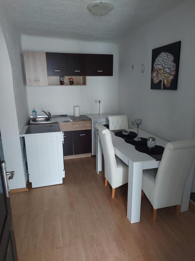 Apartmán Kuca Na Dan Šid Exteriér fotografie