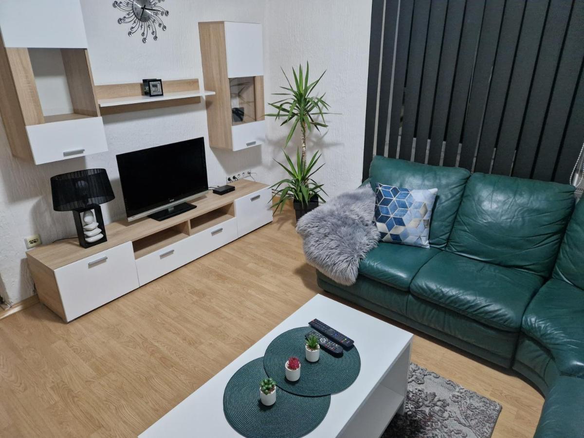 Apartmán Kuca Na Dan Šid Exteriér fotografie